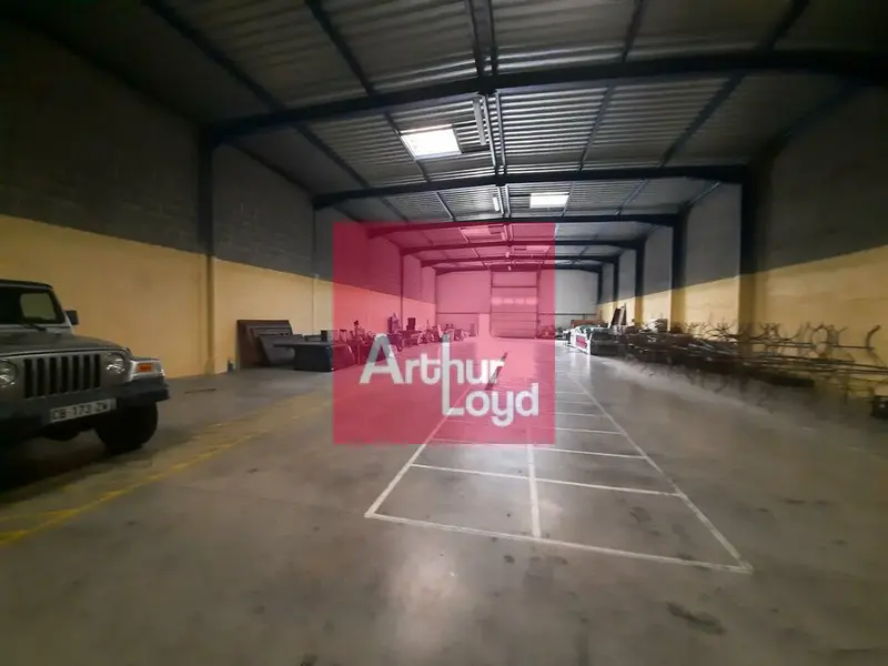 Entrepôt / Activité à vendre - Clermont-Ferrand (63100) - 900 m²