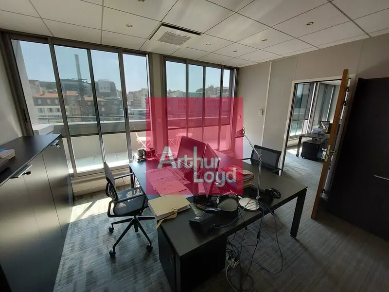 Bureau à louer - Clermont-Ferrand (63000) - 268 m² - 3 126 €/mois