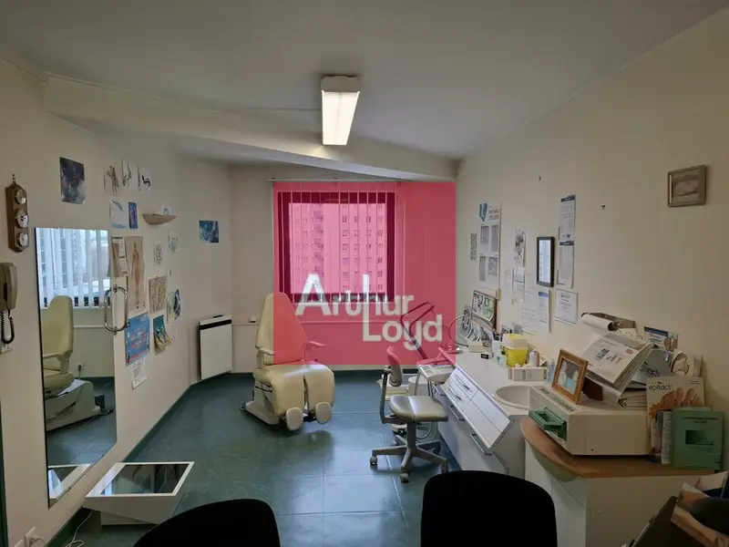 CHAMALIERES LOCAL PROFESSIONNEL 43 M² A VENDRE