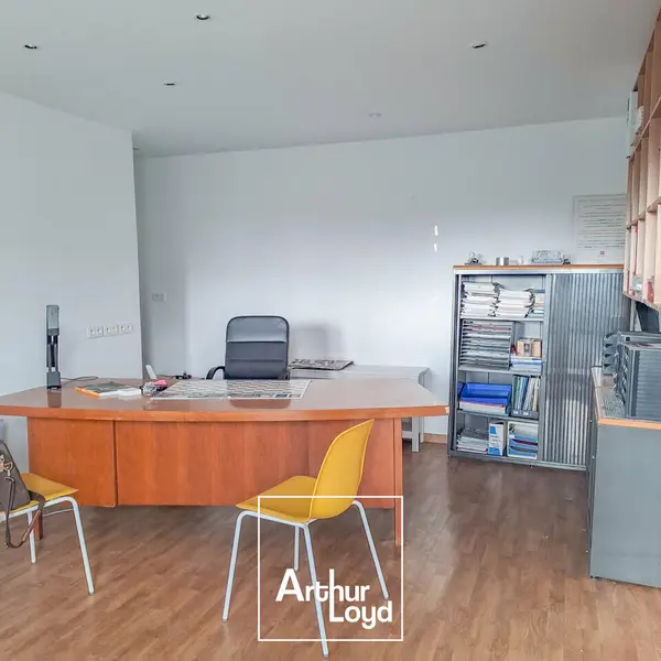 Bureau à louer - Saint-Sornin-Lavolps (19230) - 83 m² - 700 €/mois