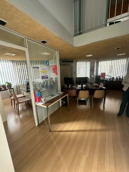 Bureau à vendre - Brive-La-Gaillarde (19100) - 186 m²