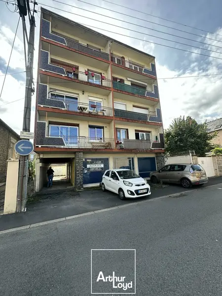 Local Commercial à louer - Brive-La-Gaillarde (19100) - 85 m² - 470 €/mois