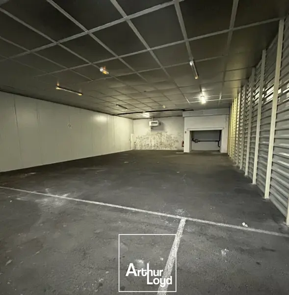 A louer Entrepôt 218m² Brive-la-Gaillarde