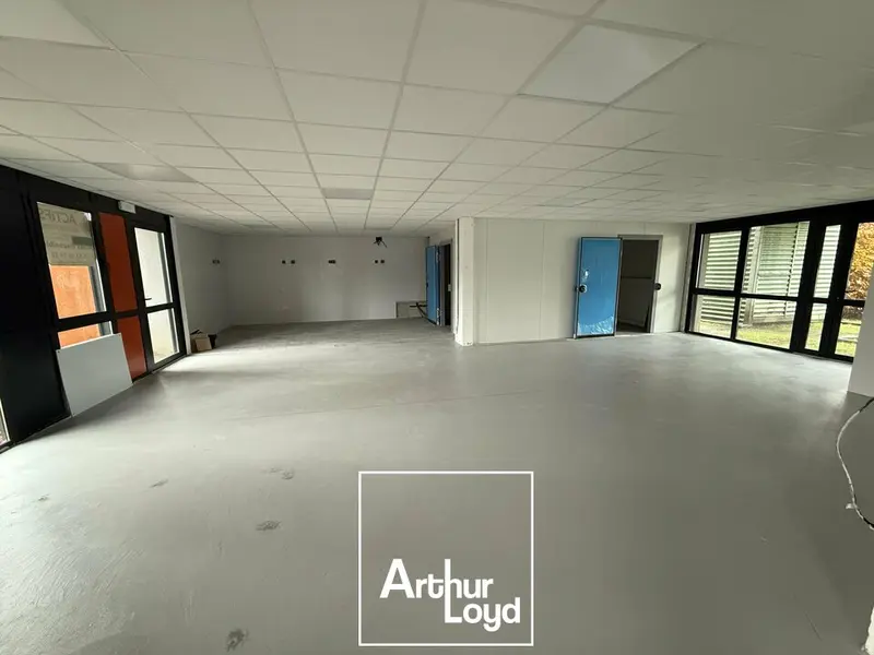 Local Commercial à louer - Brive-La-Gaillarde (19100) - 174 m² - 1 750 €/mois