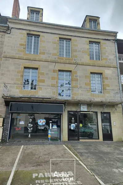 Local Commercial à louer - Brive-La-Gaillarde (19100) - 120 m² - 1 640 €/mois