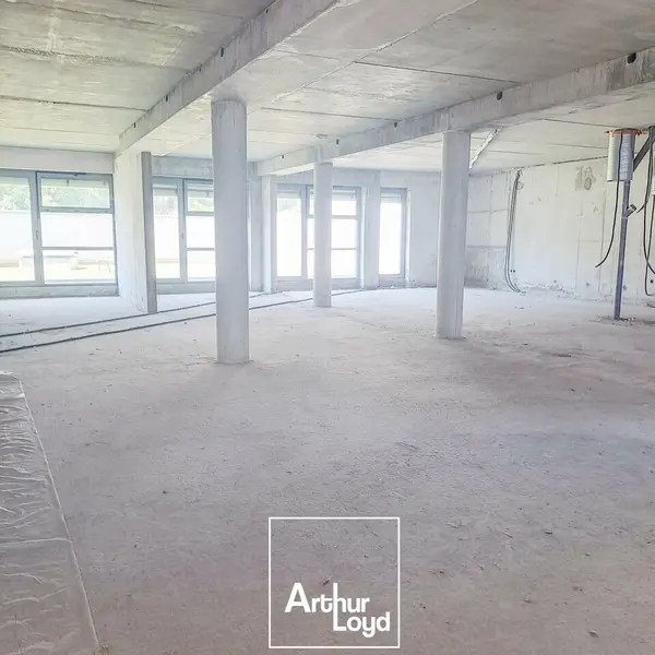 Local Commercial à louer - Brive-La-Gaillarde (19100) - 198 m² - 3 333 €/mois