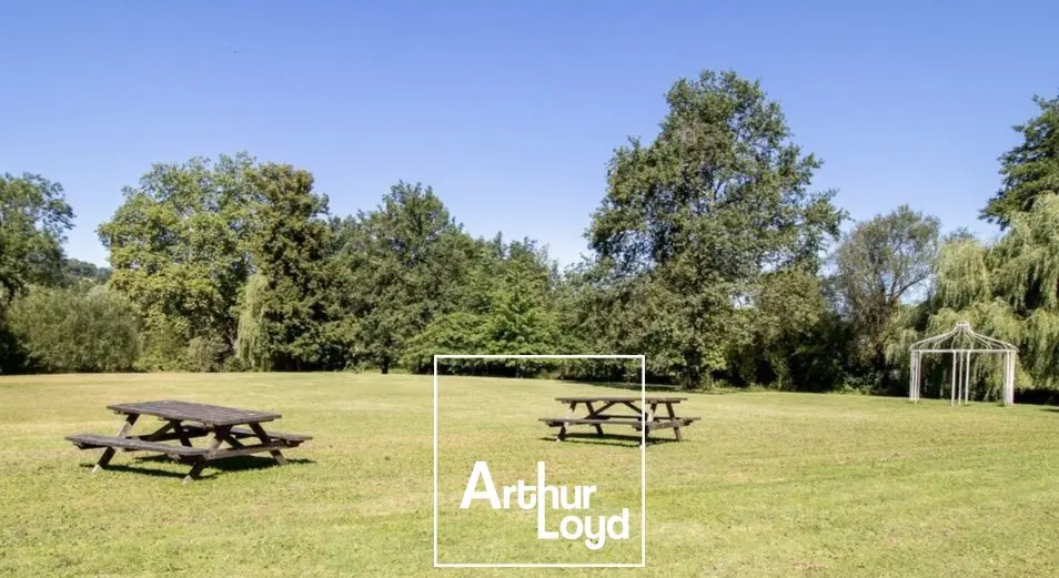 Local Commercial à vendre - Ussac (19270) - 237 m²