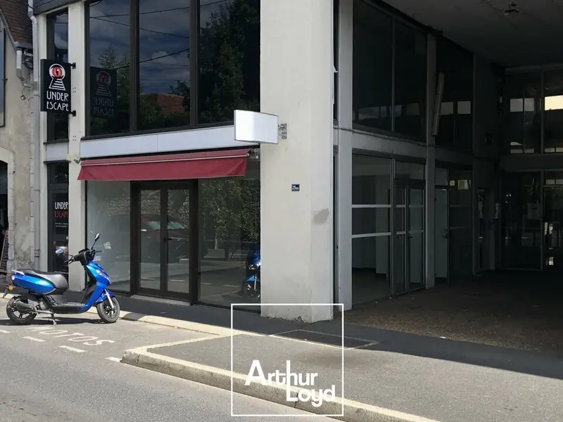 Local Commercial à louer - Sarlat-La-Canéda (24200) - 29 m²