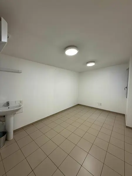 Bureau à louer - Brive-La-Gaillarde (19100) - 35 m² - 250 €/mois