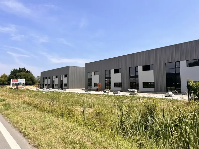 Entrepôt / Activité à vendre - Thouaré-Sur-Loire (44470) - 220 m²