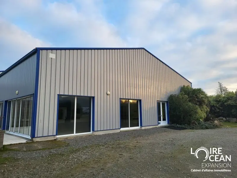 Entrepôt / Activité à vendre - Saint-Michel-Chef-Chef (44730) - 220 m²