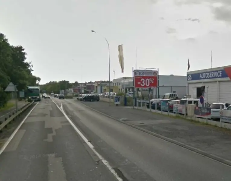 Local Commercial à louer - Saint-Sébastien-Sur-Loire (44230) - 653 m² - 4 583...