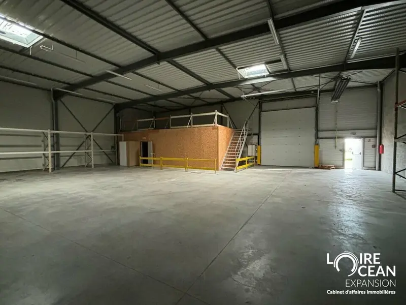 Entrepôt / Activité à louer - Ancenis (44150) - 355 m² - 2 600 €/mois