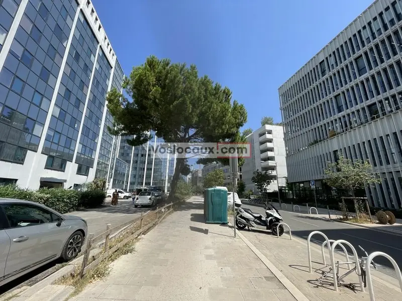 Bureau à louer - Nice (06200) - 198 m² - 2 475 €/mois