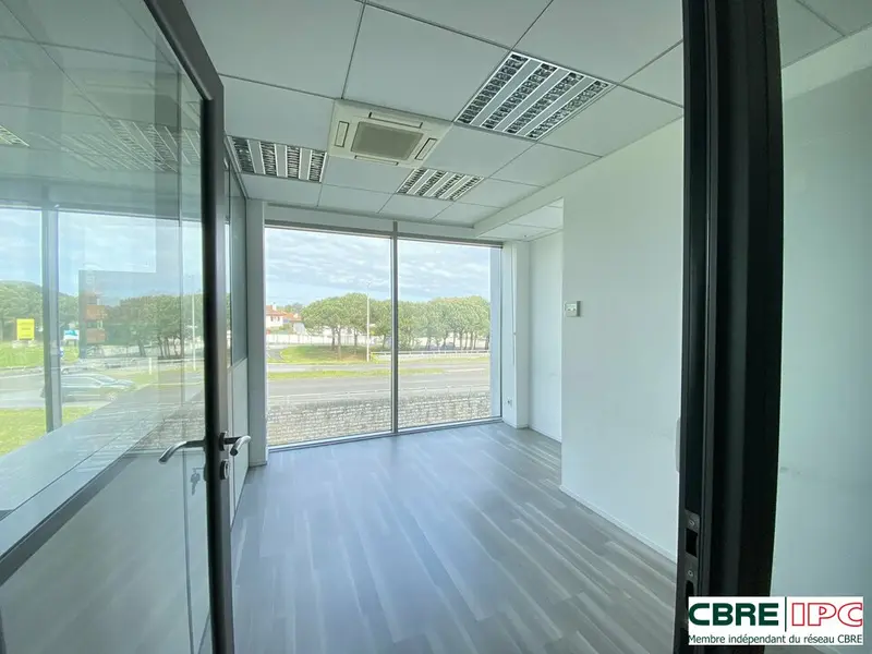 Bureau à vendre - Anglet (64600) - 122 m²