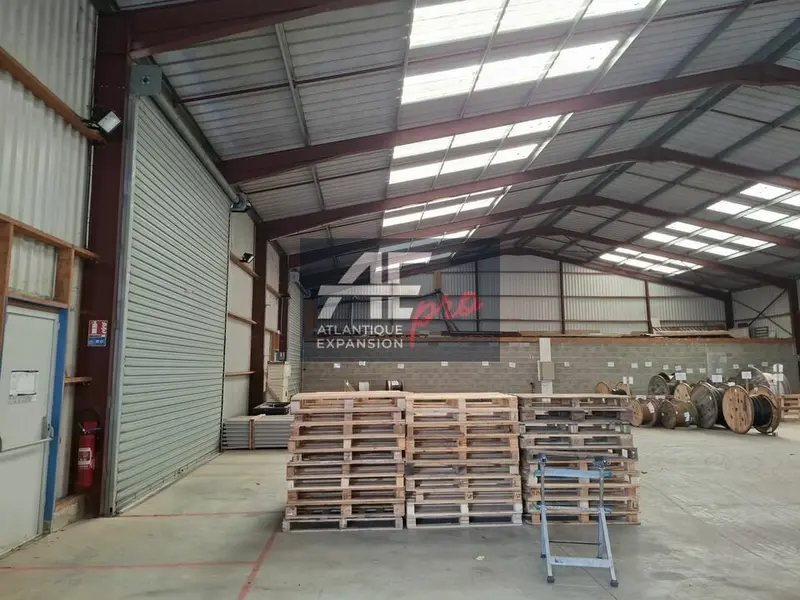 Entrepôt / Activité à louer - Prinquiau (44260) - 1125 m² - 6 069 €/mois