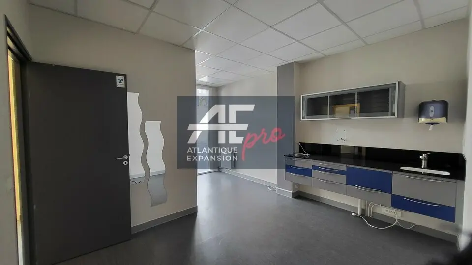 Bureau à vendre - Saint-Nazaire (44600) - 82 m²