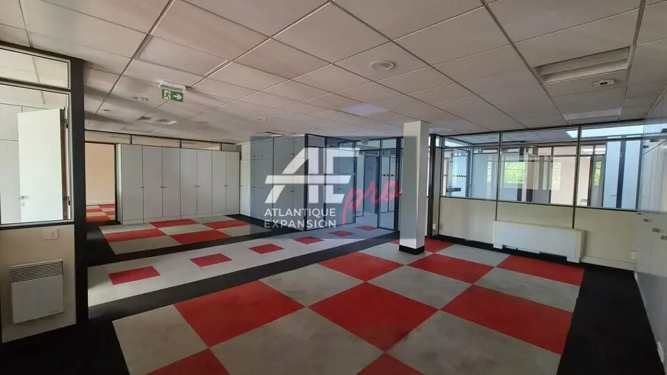 Bureau à vendre - Saint-Nazaire (44600) - 507 m²