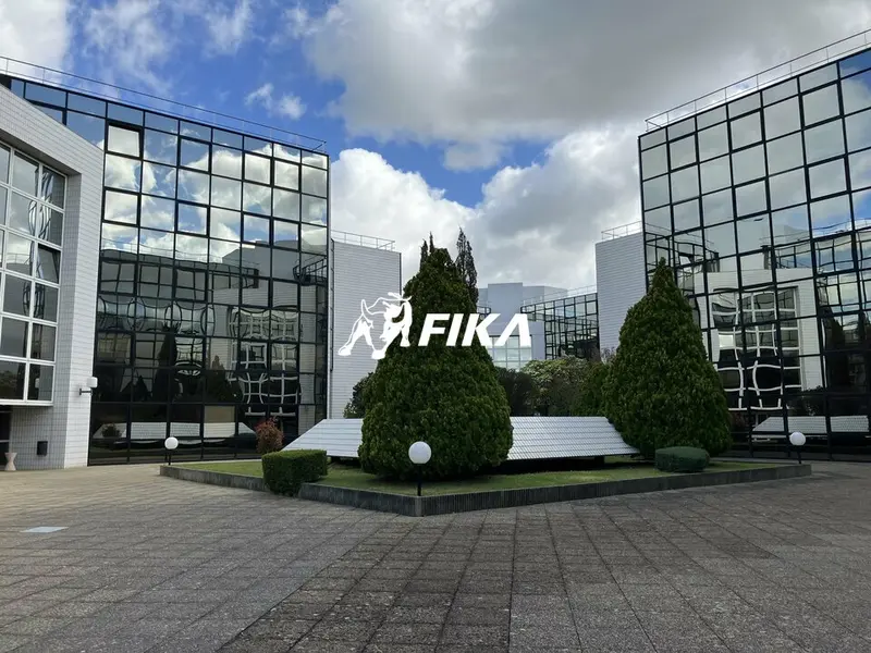 A VENDRE BUREAUX 100 m² - (31700) BLAGNAC