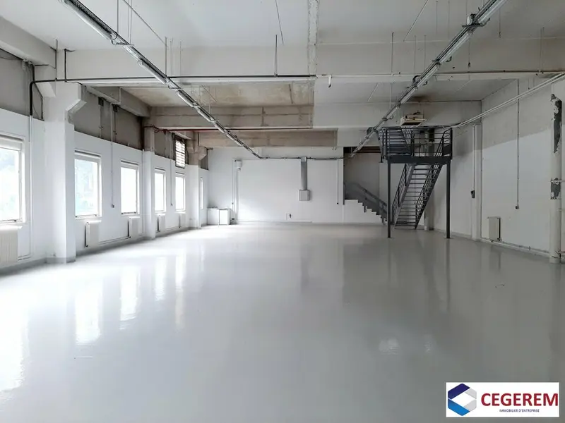 Entrepôt / Activité à louer - Lognes (77185) - 648 m² - 4 590 €/mois