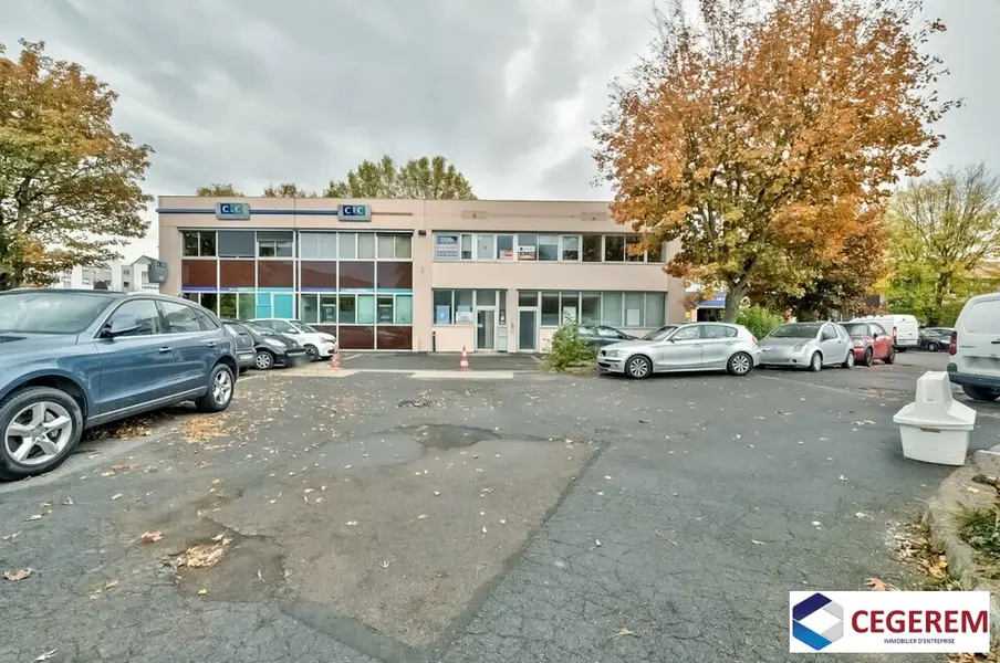 Entrepôt / Activité à louer - Torcy (77200) - 530 m² - 4 328 €/mois