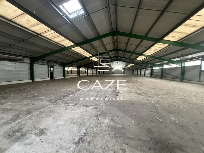Entrepôt / Activité à vendre - Castets Et Castillon (33210) - 2200 m²