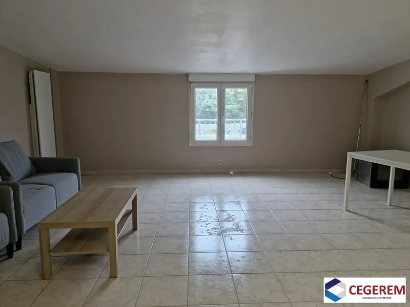 Bureau à louer - Quincy-Sous-Sénart (91480) - 50 m² - 600 €/mois