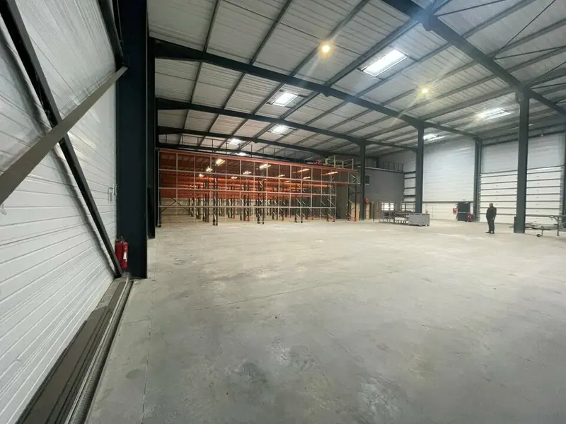 Entrepôt / Activité à vendre - Apprieu (38140) - 1595 m²