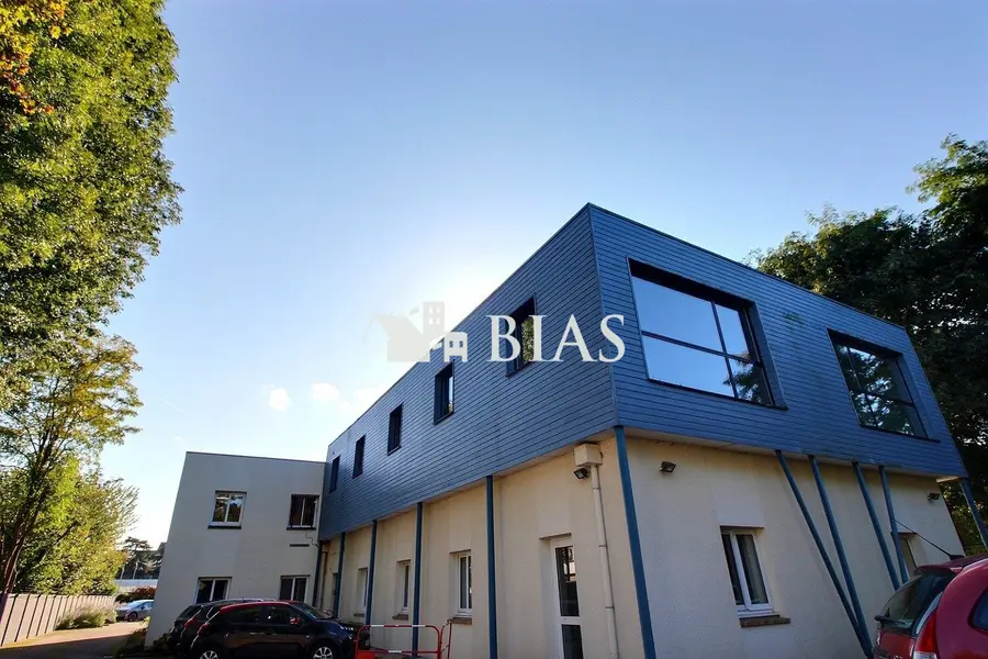 Bureau à vendre - Elbeuf (76500) - 192 m²