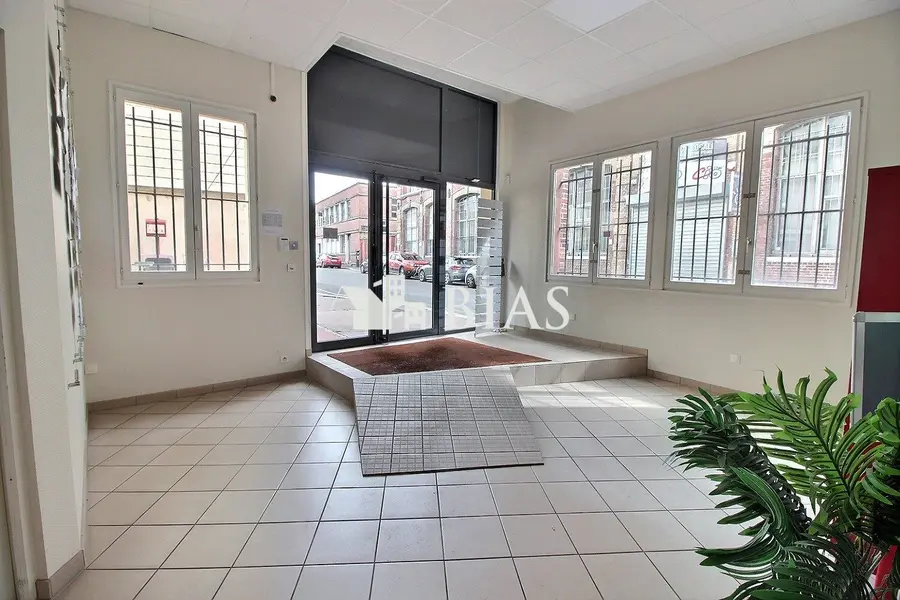 Bureau à vendre - Elbeuf (76500) - 800 m²