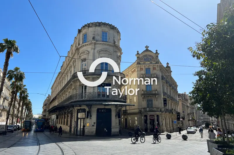 A louer Local commercial  251m² Montpellier