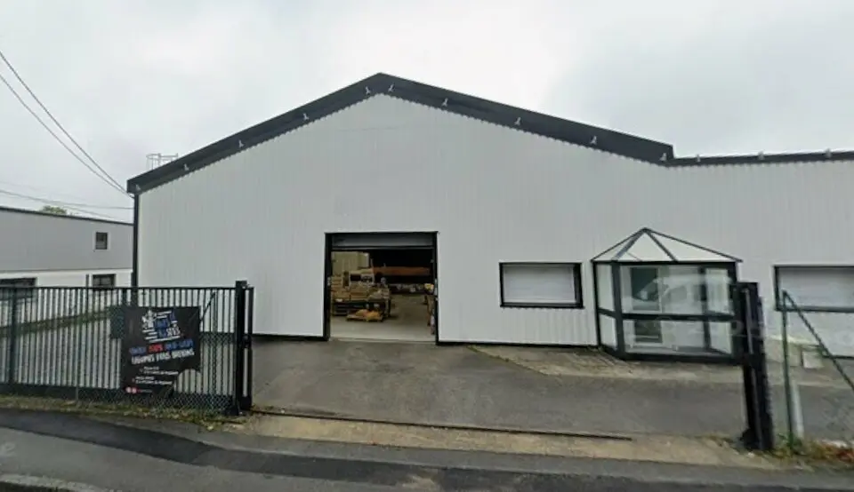 A LOUER - LOCAL ACTIVITE - ZONE DE LOSCOAT - BREST 