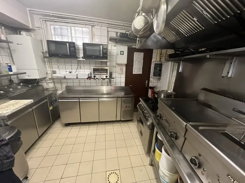 Paris 10 - Brasserie D'angle  terrasse