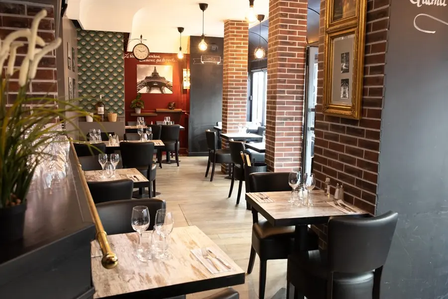 Restaurant Bar Brasserie 35 couverts - Europe / Villiers / Rome,