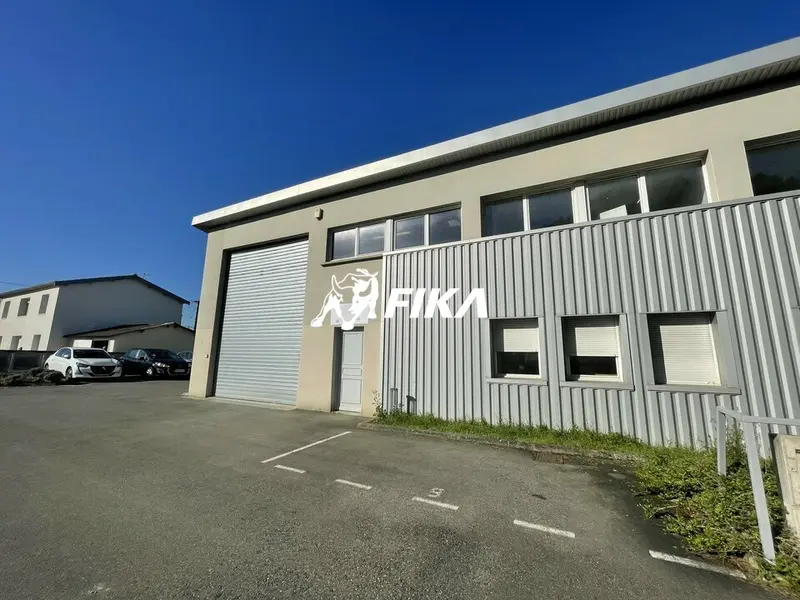 A LOUER LOCAL D'ACTIVITE 230 m² - (31200) TOULOUSE