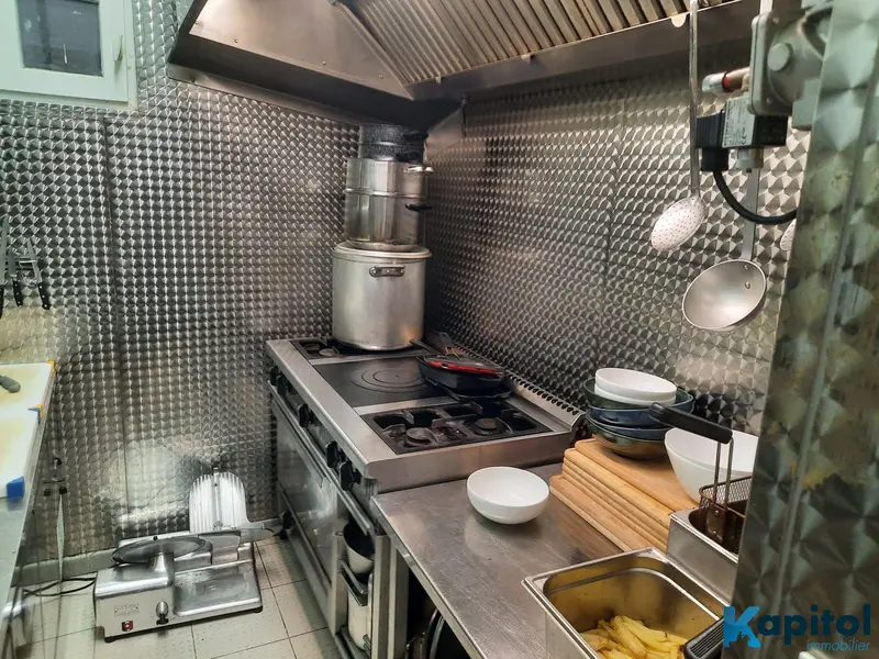 Brasserie avec studio - Paris 18e - petit loyer