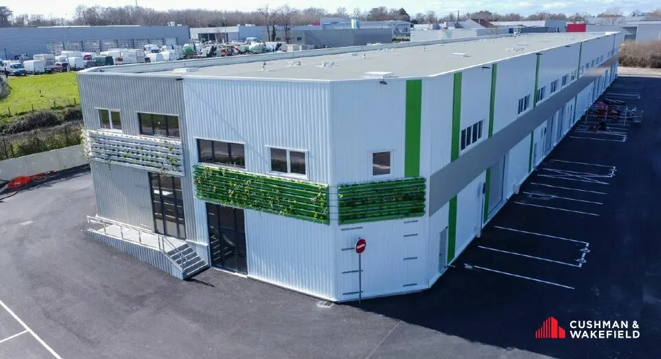 Entrepôt / Activité à vendre - Tresses (33370) - 2207 m²