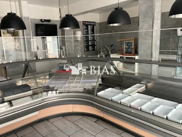 Fonds de commerce à vendre - Vente alimentaire - Allonne (60000) - 235 400 €