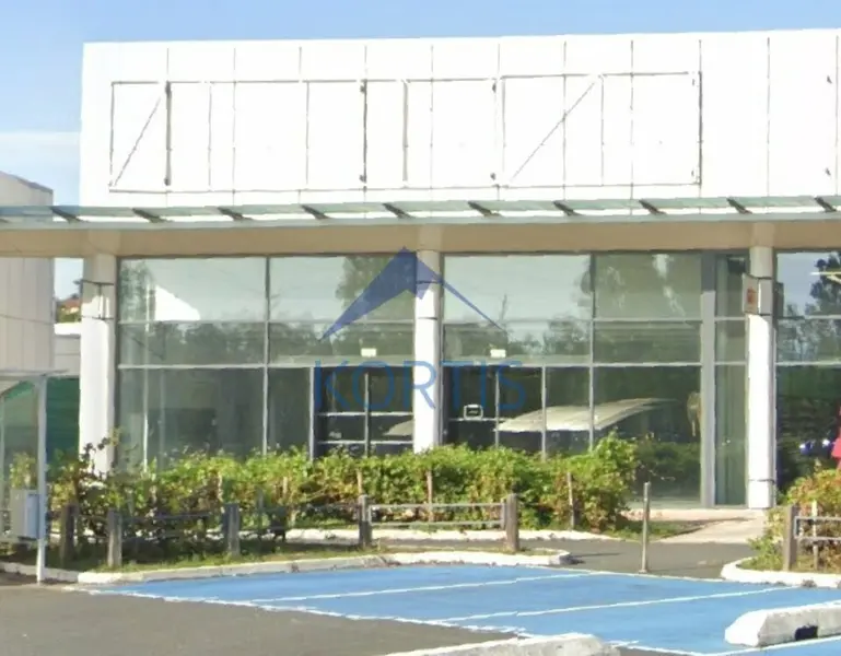 Mâcon  Cellule RETAIL à louer