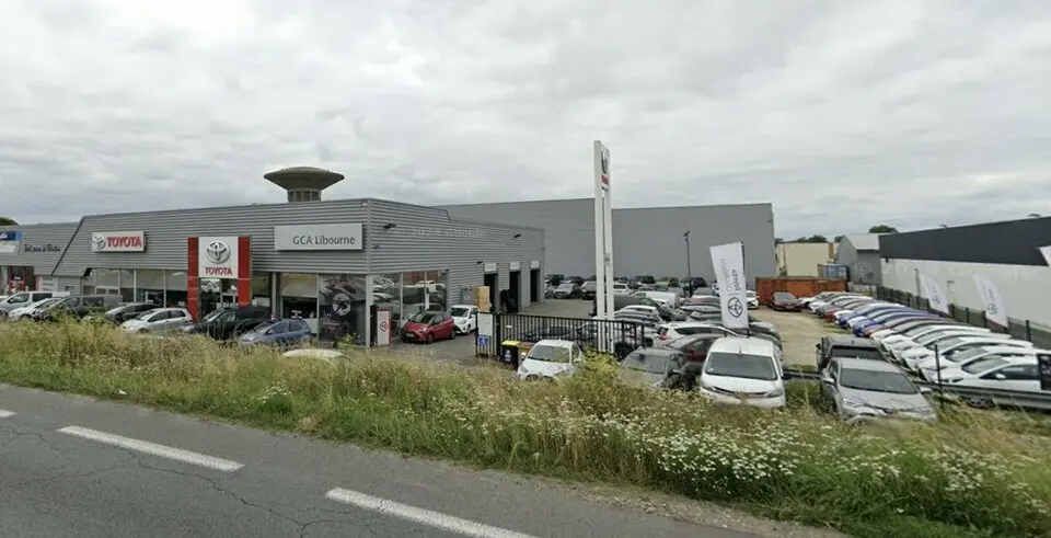 Local Commercial à louer - Libourne (33500) - 720 m² - 7 500 €/mois