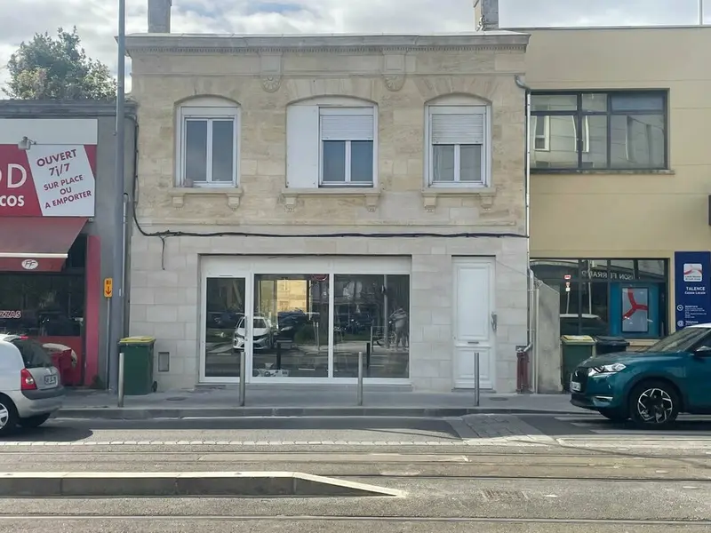 Local Commercial à louer - Talence (33400) - 150 m² - 4 500 €/mois