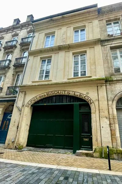 Local Commercial à vendre - Bordeaux (33000) - 230 m²