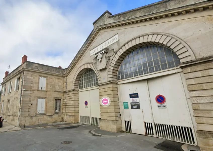 A louer Bureaux 426m² Bordeaux