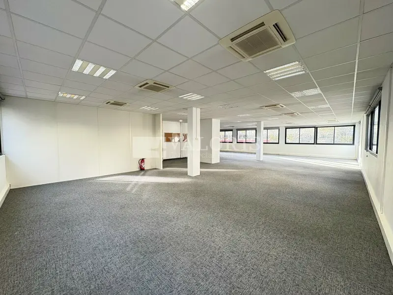 A louer Bureaux 599m² Villeurbanne